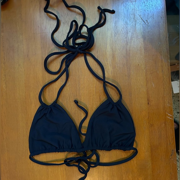 Skatie bikini top 🖤 - Picture 5 of 6